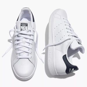Women’s Adidas Stan Smith Sneakers - size 9